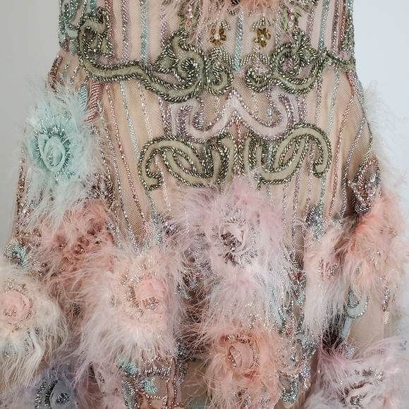 Marchesa RARE Feather Embroidered Cocktail Dress Runway Fits Like 2 - Picture 3 of 10